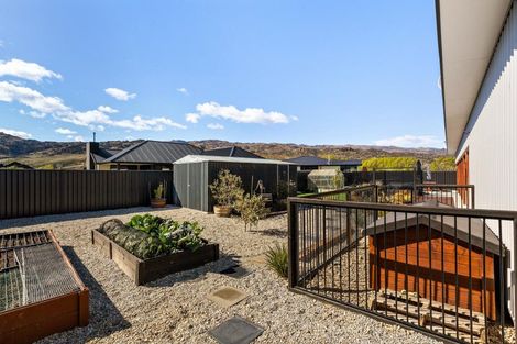Photo of property in 61 Missy Crescent, Mount Pisa, Cromwell, 9383