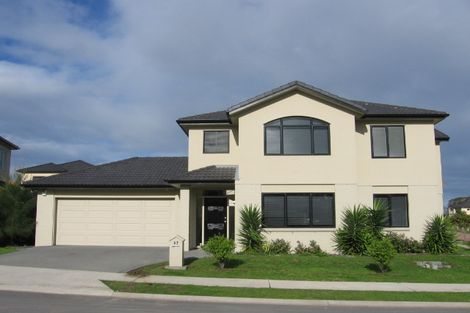 Photo of property in 27 Coachman Drive, Flat Bush, Auckland, 2016