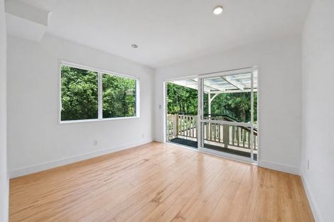 Photo of property in 82e Verbena Road, Birkdale, Auckland, 0626