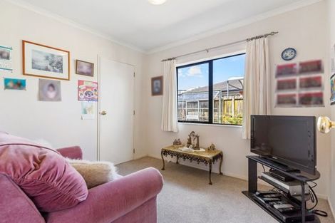 Photo of property in 40 Nuneaton Drive, Flat Bush, Auckland, 2019