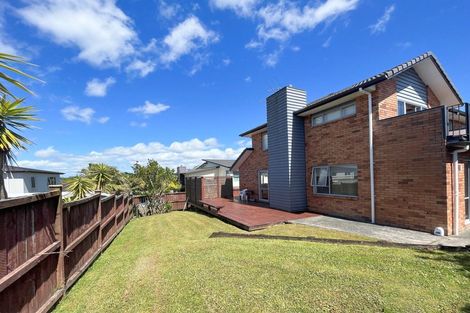 Photo of property in 6 Springvale Drive, Fairview Heights, Auckland, 0632