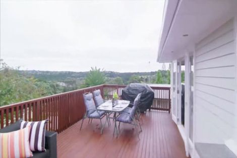 Photo of property in 1/94-96 Verran Road, Birkdale, Auckland, 0626