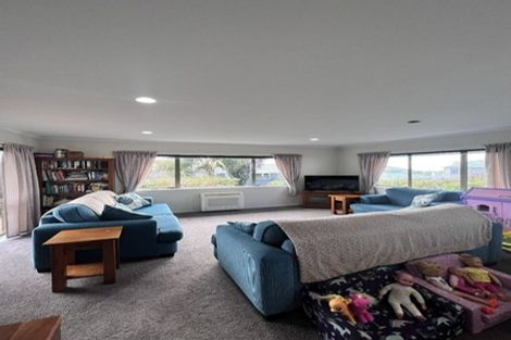 Photo of property in 2/766 Whangaparaoa Road, Manly, Whangaparaoa, 0930