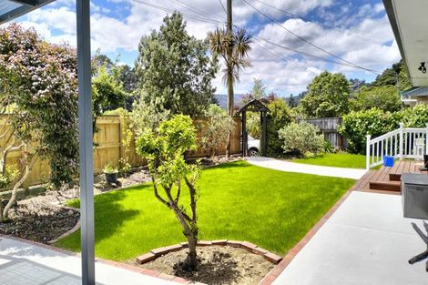 Photo of property in 562 Main Road North, Timberlea, Upper Hutt, 5018