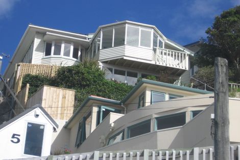 Photo of property in 5 Saint Michaels Crescent, Kelburn, Wellington, 6012