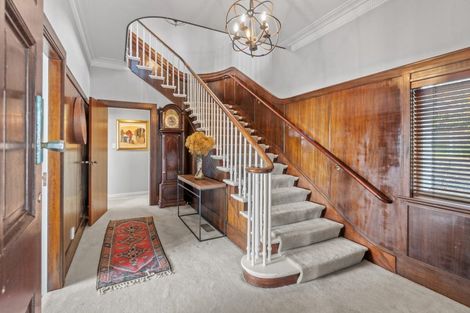 Photo of property in 82 Paritai Drive, Orakei, Auckland, 1071