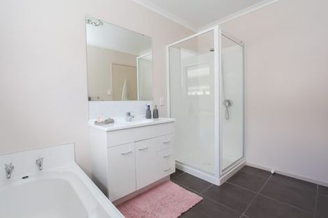 Photo of property in 3 Beckham Close, Grandview Heights, Hamilton, 3200