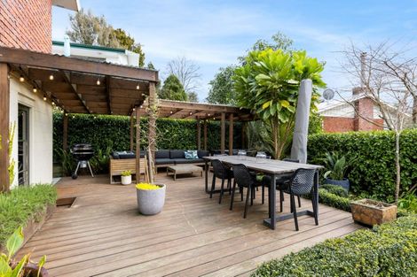 Photo of property in 4 Dorothy Place, Hillcrest, Hamilton, 3216