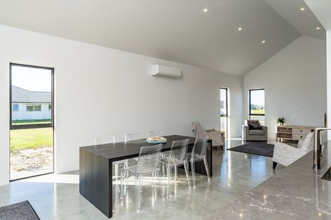 Photo of property in 80 Stace Hopper Drive, One Tree Point, Ruakaka, 0118