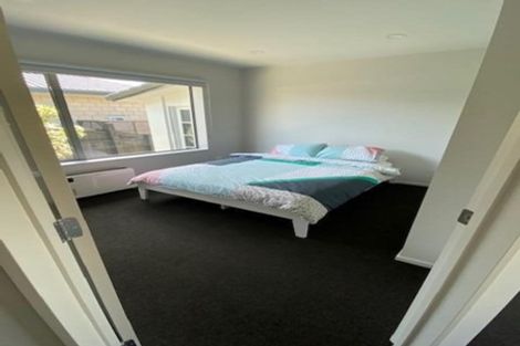 Photo of property in 2/32a Gleneagles Terrace, Ilam, Christchurch, 8053