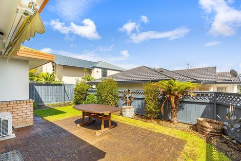 Photo of property in 3/520 Don Buck Road, Westgate, Auckland, 0614