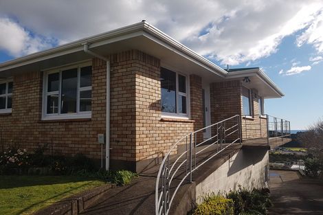 Photo of property in 5 Hillcrest Street, Glen Avon, New Plymouth, 4312