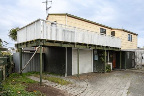 Photo of property in 1202a Heretaunga Street East, Parkvale, Hastings, 4122