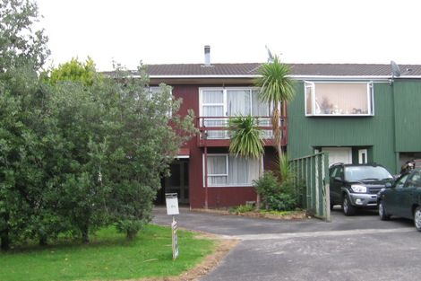 Photo of property in 2a Wickstead Place, Massey, Auckland, 0614