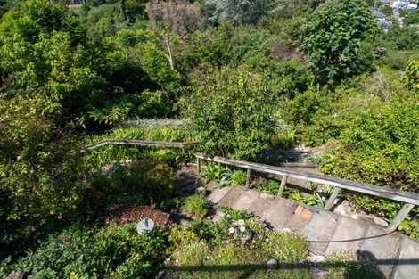 Photo of property in 31 Fitzroy Road, Bluff Hill, Napier, 4110