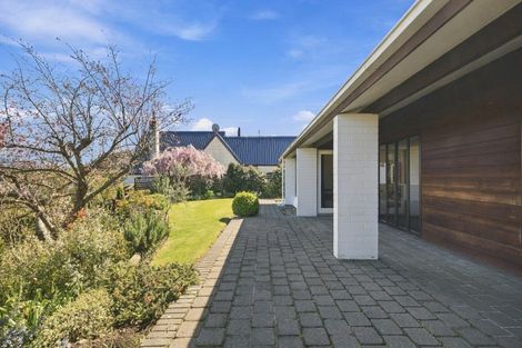 Photo of property in 11 Bankview Place, Amberley, 7410