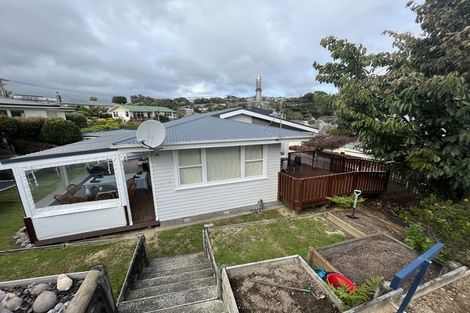Photo of property in 11 Cara Crescent, Paparangi, Wellington, 6037