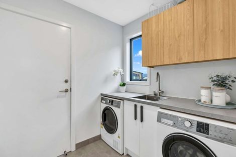 Photo of property in 3 Bragato Way, Cromwell, 9310