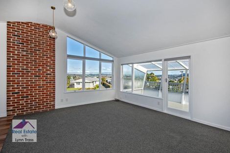 Photo of property in 42 Memorial Drive, Parahaki, Whangarei, 0112