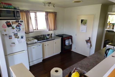 Photo of property in 17 Rautawhiri Road, Helensville, 0800