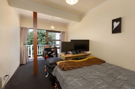 Photo of property in 31 Winchester Street, Kaiwharawhara, Wellington, 6035