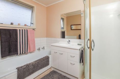 Photo of property in 4 Karen Crescent, Dinsdale, Hamilton, 3204