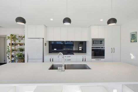 Photo of property in 35 Marriotts Road, North New Brighton, Christchurch, 8083