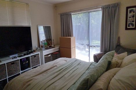 Photo of property in 4 Feeny Crescent, East Tamaki, Auckland, 2013