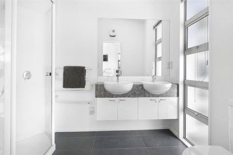 Photo of property in 17 Bottle Lake Drive, Parklands, Christchurch, 8083