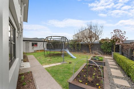 Photo of property in 21 Woodstock Place, Russley, Christchurch, 8042