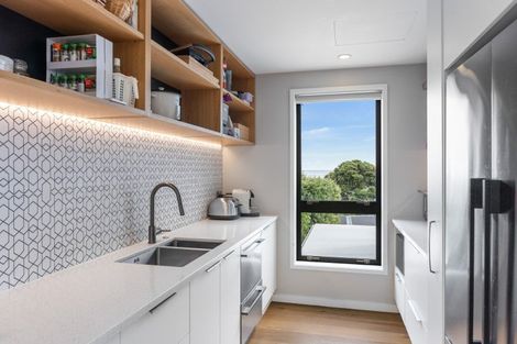 Photo of property in 15 Karekare Road, Raumati South, Paraparaumu, 5032