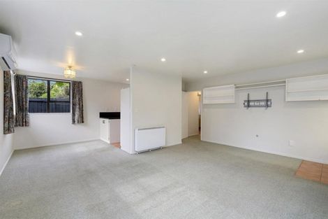 Photo of property in 2/27 Aberfoyle Place, Parklands, Christchurch, 8083