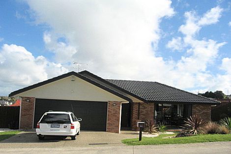 Photo of property in 48 Senator Drive, Manurewa, Auckland, 2105