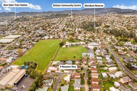 Photo of property in 9 Neesons Way, Glendene, Auckland, 0602