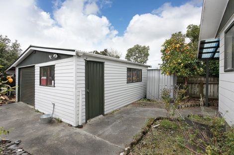 Photo of property in 179a Bridge Street, Bulls, 4818