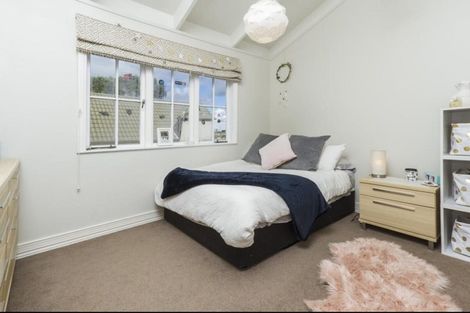 Photo of property in 128 Beach Road, Castor Bay, Auckland, 0620