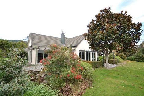 Photo of property in 12 Ardilea Avenue, Stoke, Nelson, 7011