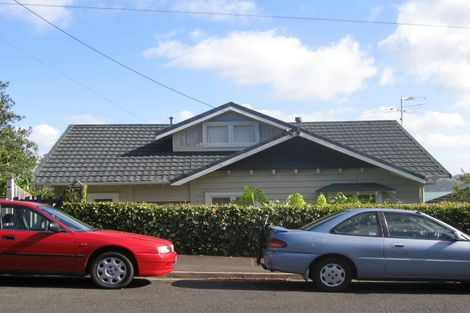 Photo of property in 15 Kerr Street, Devonport, Auckland, 0624