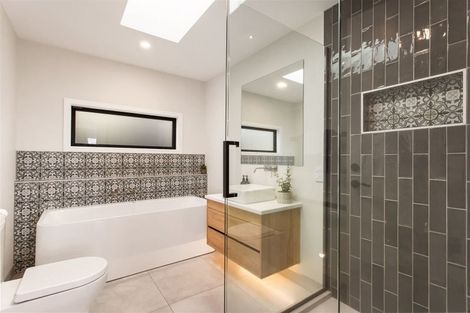 Photo of property in 2 John Monck Lane, Redcliffs, Christchurch, 8081