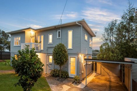 Photo of property in 56 Beach Haven Road, Beach Haven, Auckland, 0626