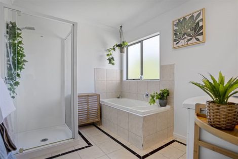 Photo of property in 15c Anthony Place, Pakuranga, Auckland, 2010