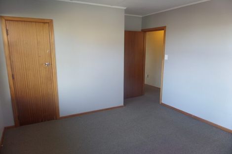 Photo of property in 11 Beverley Grove, Paparangi, Wellington, 6037