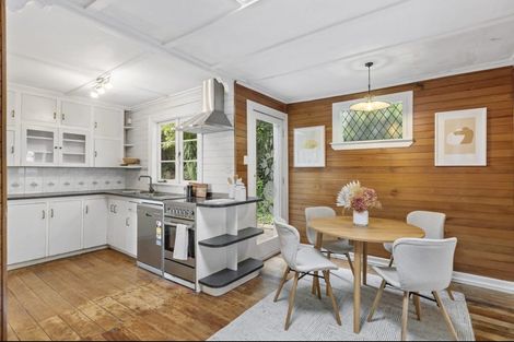 Photo of property in 70 Pleasant Road, Glen Eden, Auckland, 0602