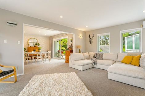 Photo of property in 1040 Scenic Drive North, Swanson, Auckland, 0816