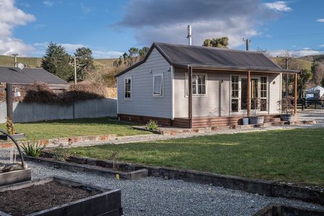 Photo of property in 30 Charles Street, Cave, 7984