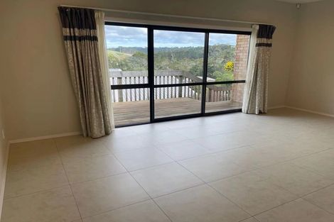 Photo of property in 86 Tiriwa Drive, Massey, Auckland, 0614