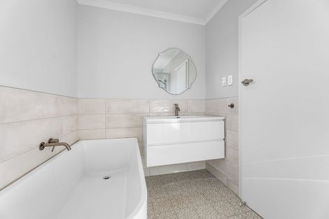 Photo of property in 1 Keith Smith Avenue, Beach Haven, Auckland, 0626