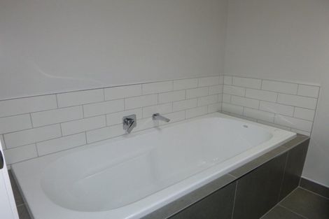 Photo of property in 120 Matua Road, Huapai, Kumeu, 0810