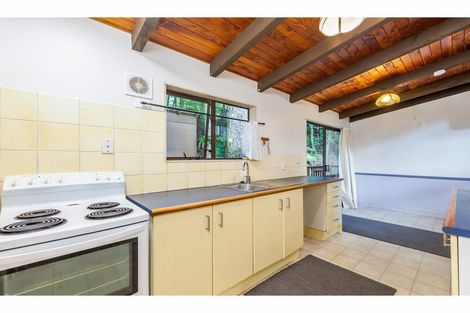 Photo of property in 271 Huia Road, Titirangi, Auckland, 0604
