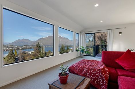 Photo of property in 9 Woodlands Close, Queenstown, 9300